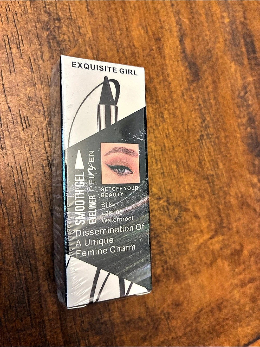 Exquisite Girl Smooth Gel Eyeliner